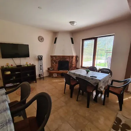 Guest house Penchevi *